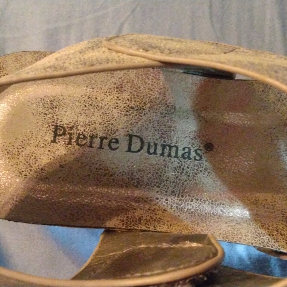 Shoes - Picture 3 of 4